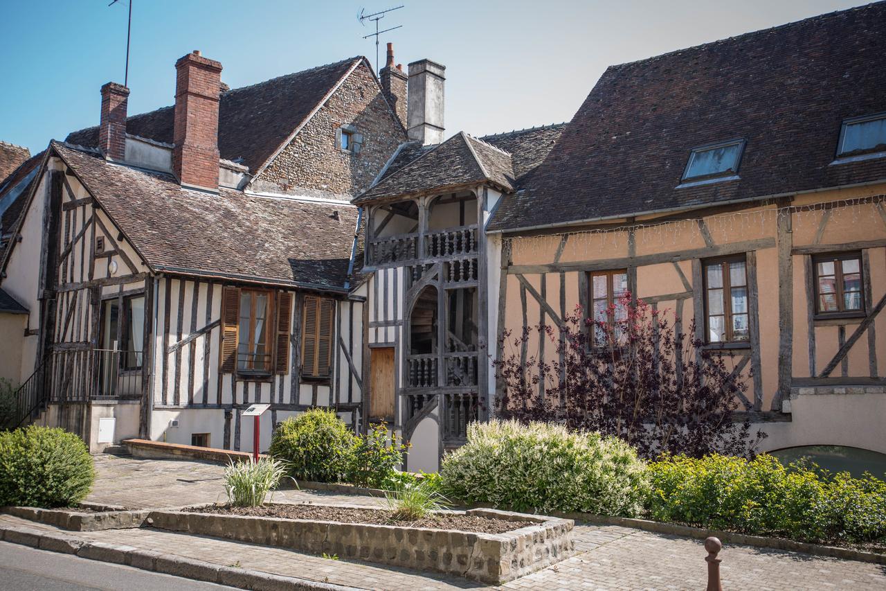 فندق Le Sauvage Château-Renard المظهر الخارجي الصورة